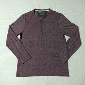 Banana Republic Maroon Linen-Blend (Medium) Quarter Button Up Longsleeve Shirt